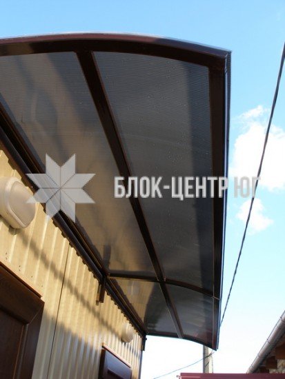 Навес-козырек