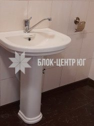 Установка раковин, умывальников в ванной комнате любой сложности.